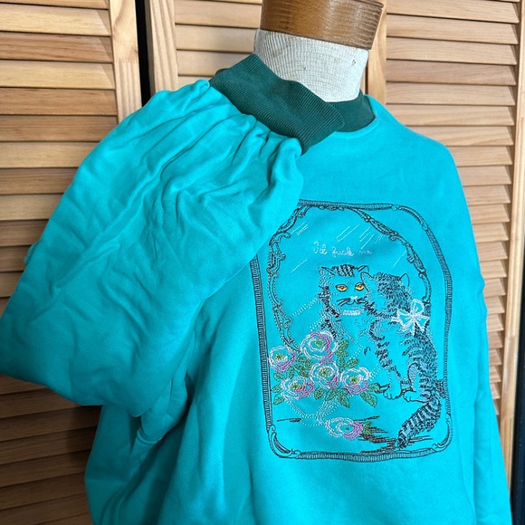 Fashion Brand Company Kitten Cropped Sweatshirt Profanity XL/1X - Picture 4 of 4